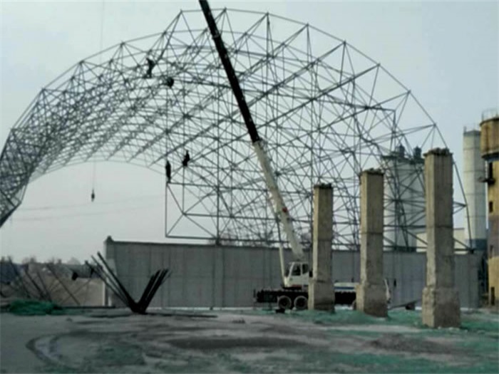 葫芦岛水泥厂桶翘网架工程